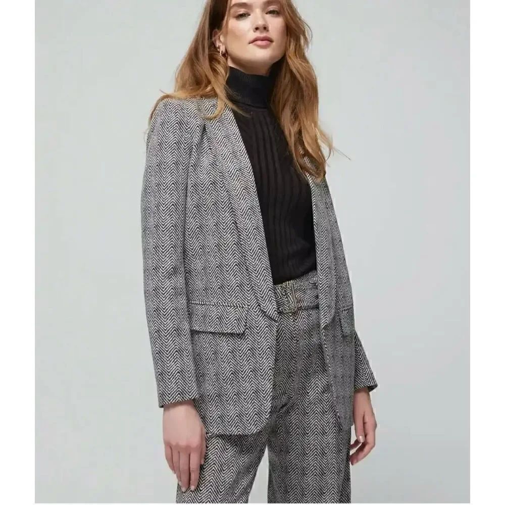 White House Black Market The Relaxed Blazer Blazigan In Black and White Herringb
